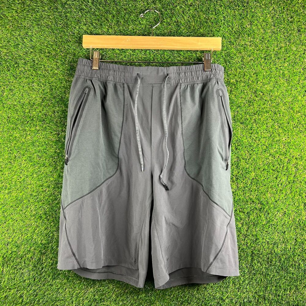 Lululemon Shorts Mens 30 x 8 L Black Unlined 8" Active Fitness Running - Picture 1 of 9